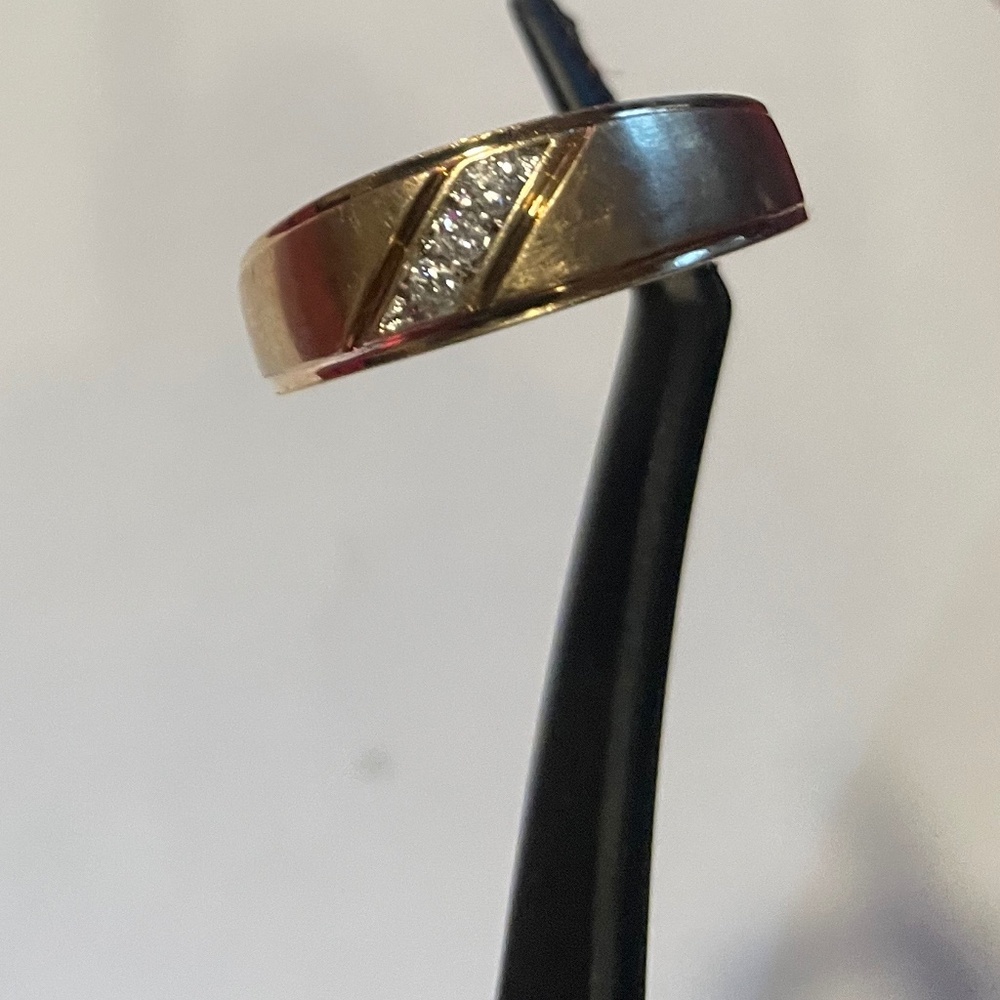 Man’s Wedding Band